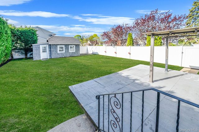 101 Oswego Street, North Bellmore, NY 11710