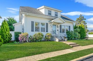 101 Oswego Street, North Bellmore, NY 11710