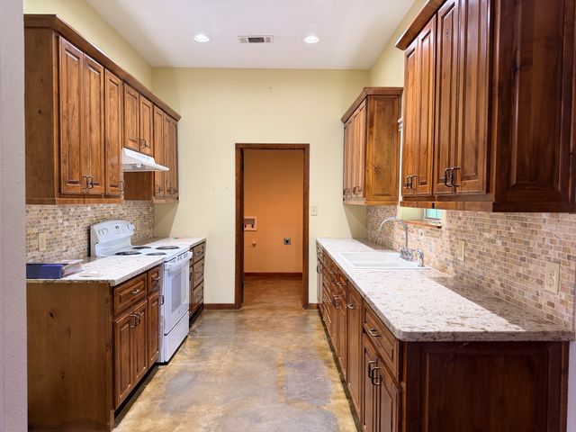 9982 County Road 4200, Kerens, TX 75144