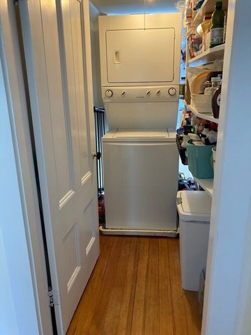 59 Fiske St 2, Waltham, MA 02453