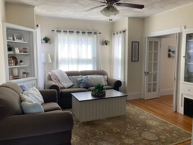 59 Fiske St 2, Waltham, MA 02453