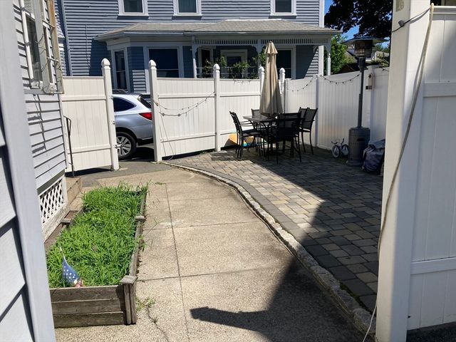 59 Fiske St 2, Waltham, MA 02453