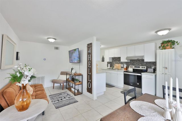2575 S HIMES AVENUE A, Tampa, FL 33629