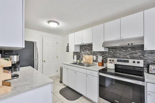 2575 S HIMES AVENUE A, Tampa, FL 33629