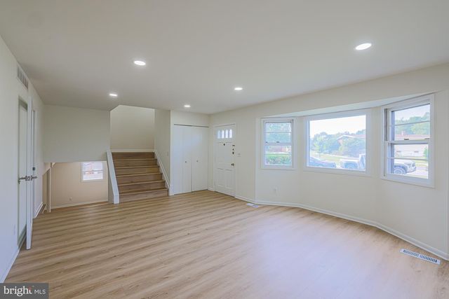 2607 SMITH AVE, Baltimore, MD 21209