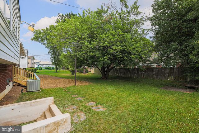 2607 SMITH AVE, Baltimore, MD 21209