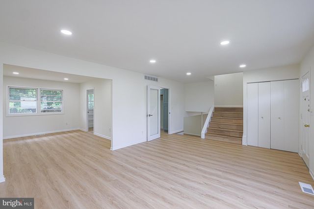 2607 SMITH AVE, Baltimore, MD 21209