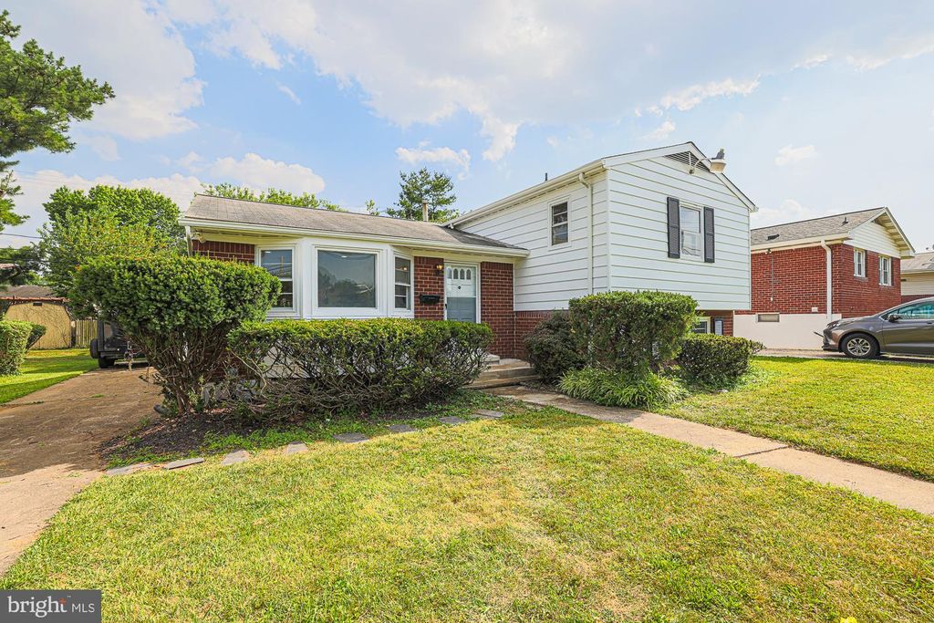 2607 SMITH AVE, Baltimore, MD 21209