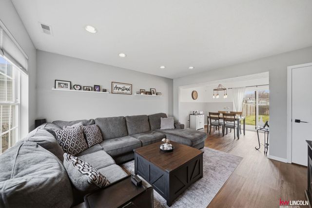 2455 Ramsey Road, Lincoln, NE 68524