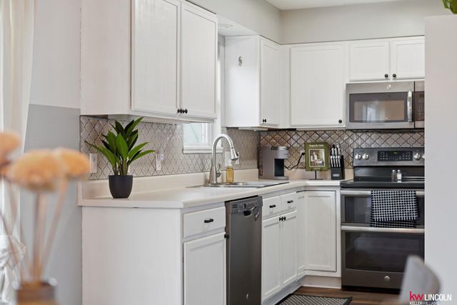 2455 Ramsey Road, Lincoln, NE 68524