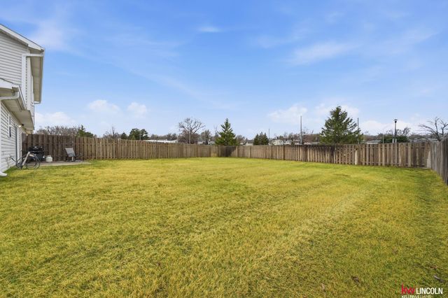 2455 Ramsey Road, Lincoln, NE 68524