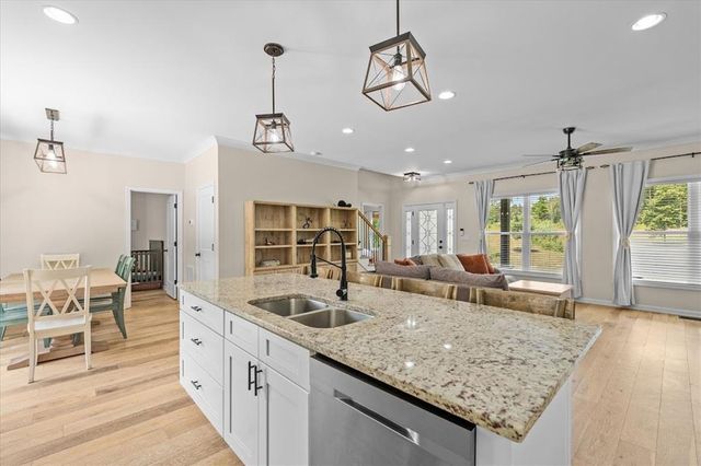 160 Shoemake Road, Carrollton, GA 30116