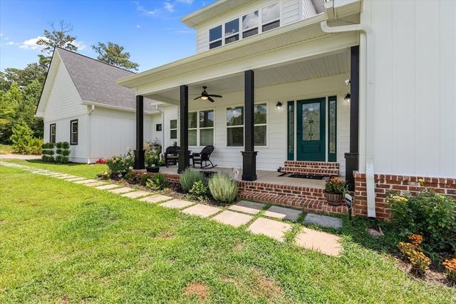 160 Shoemake Road, Carrollton, GA 30116