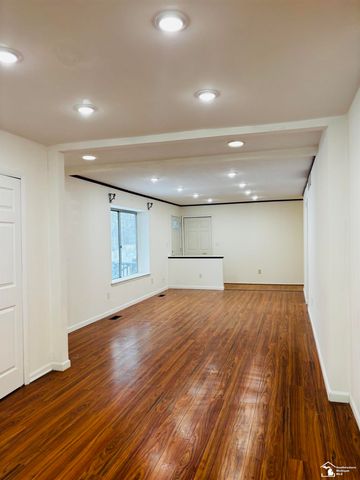 48050 Hull Road, Van Buren Twp, MI 48111