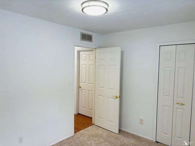 48050 Hull Road, Van Buren Twp, MI 48111