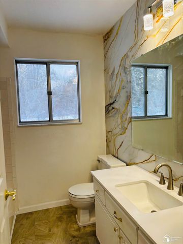 48050 Hull Road, Van Buren Twp, MI 48111