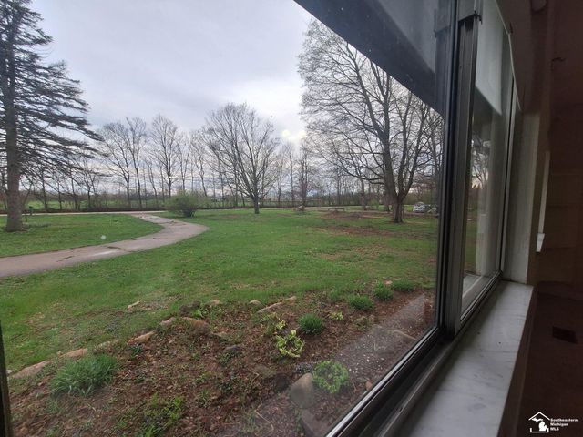 48050 Hull Road, Van Buren Twp, MI 48111