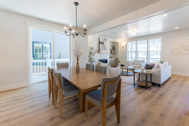 2992 NW Polarstar Avenue 23, Bend, OR 97703