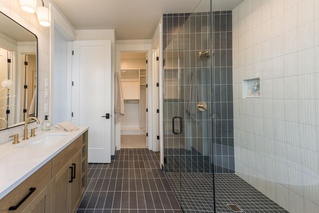 2992 NW Polarstar Avenue 23, Bend, OR 97703