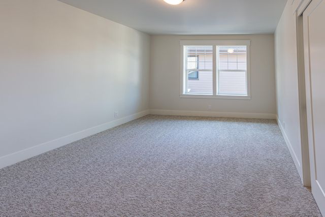 2992 NW Polarstar Avenue 23, Bend, OR 97703