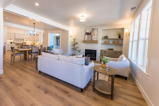 2992 NW Polarstar Avenue 23, Bend, OR 97703