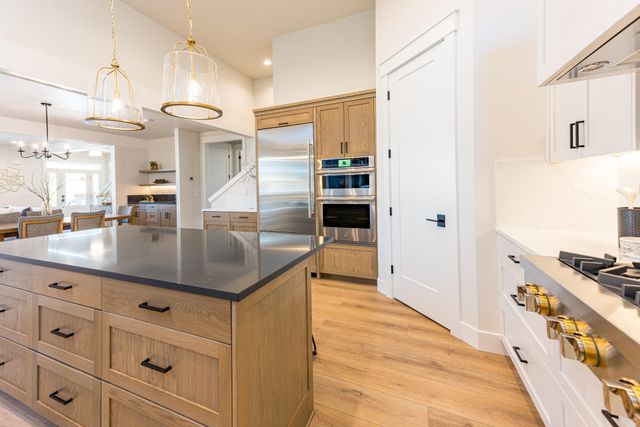 2992 NW Polarstar Avenue 23, Bend, OR 97703