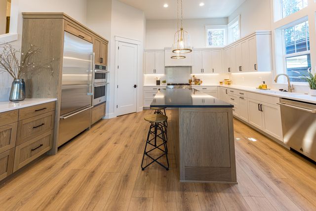 2992 NW Polarstar Avenue 23, Bend, OR 97703