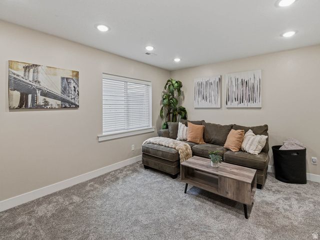 6654 S WALLSBURG DR, Taylorsville, UT 84123