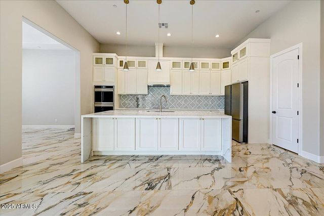 27730 N 35TH Avenue, Phoenix, AZ 85083