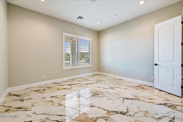 27730 N 35TH Avenue, Phoenix, AZ 85083