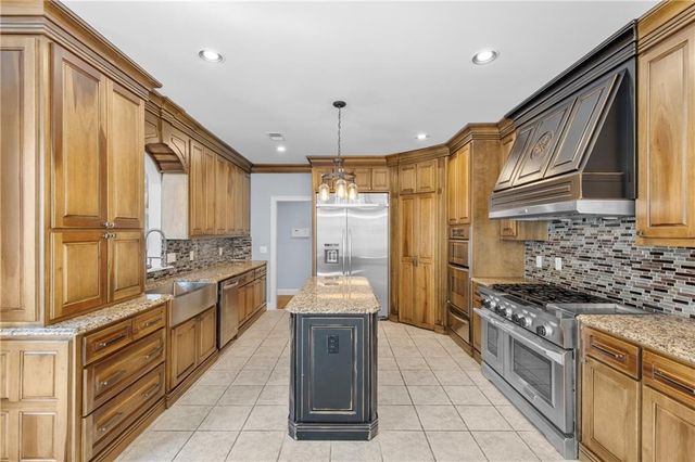 1348 Ewing Creek Drive, Dacula, GA 30019