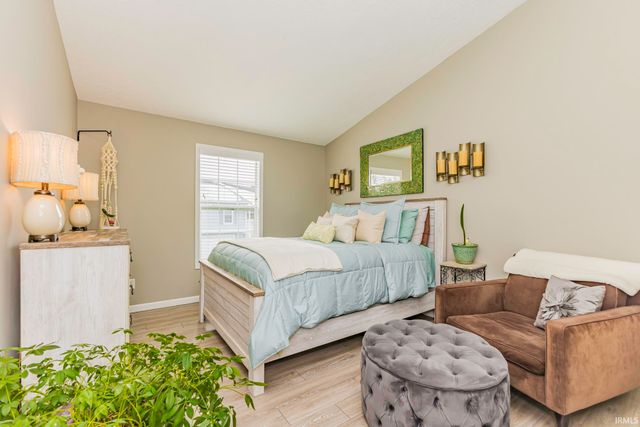 3802 N Lakeside Drive, Muncie, IN 47304