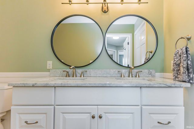 3802 N Lakeside Drive, Muncie, IN 47304