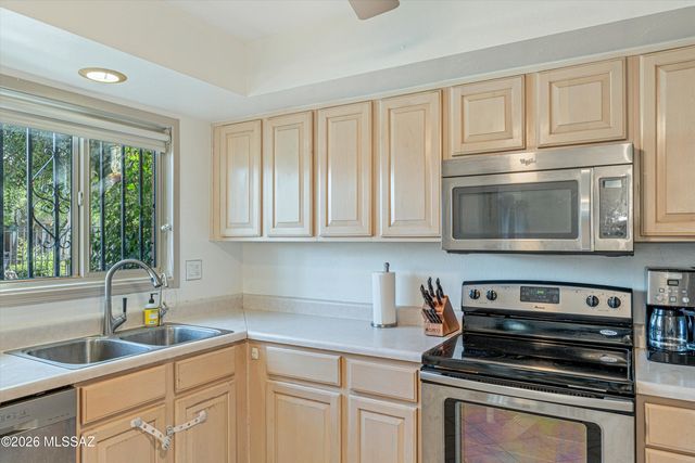 3940 E Timrod St Unit 103, Tucson, AZ 85711