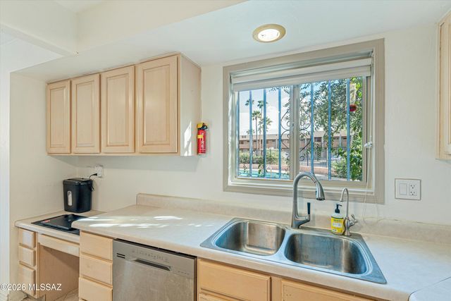 3940 E Timrod St Unit 103, Tucson, AZ 85711