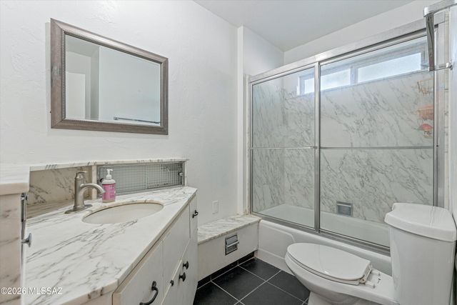 3940 E Timrod St Unit 103, Tucson, AZ 85711