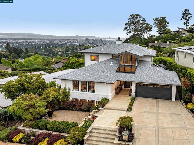 6841 Estates Dr, Oakland, CA 94611