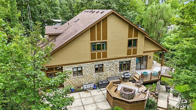 1101 Spruce Drive, Springfield, OH 45504