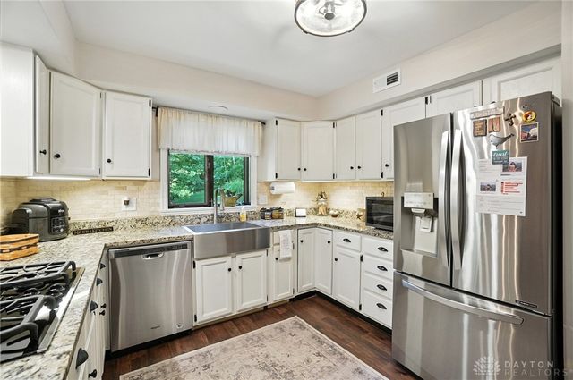 1101 Spruce Drive, Springfield, OH 45504