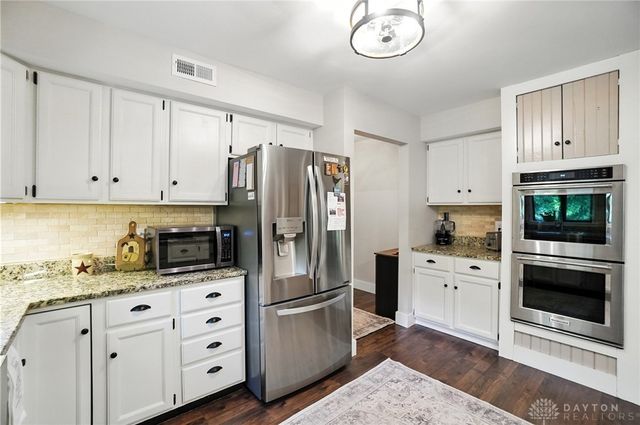 1101 Spruce Drive, Springfield, OH 45504