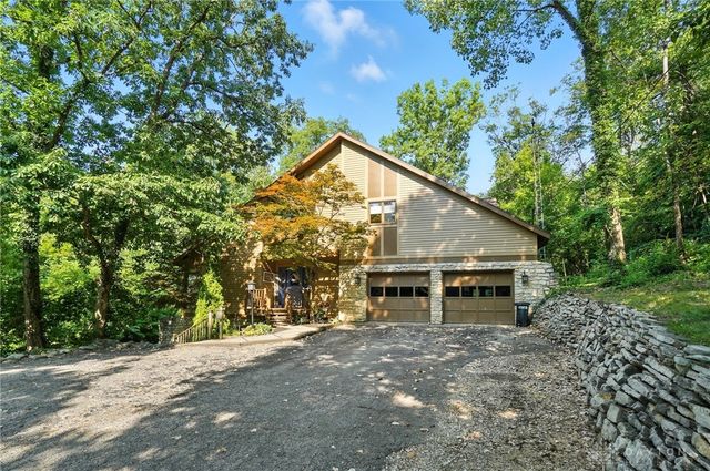 1101 Spruce Drive, Springfield, OH 45504