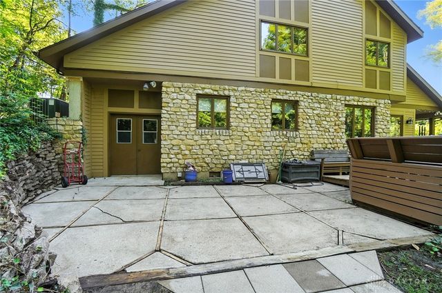 1101 Spruce Drive, Springfield, OH 45504