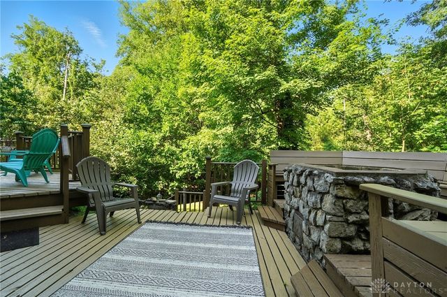 1101 Spruce Drive, Springfield, OH 45504
