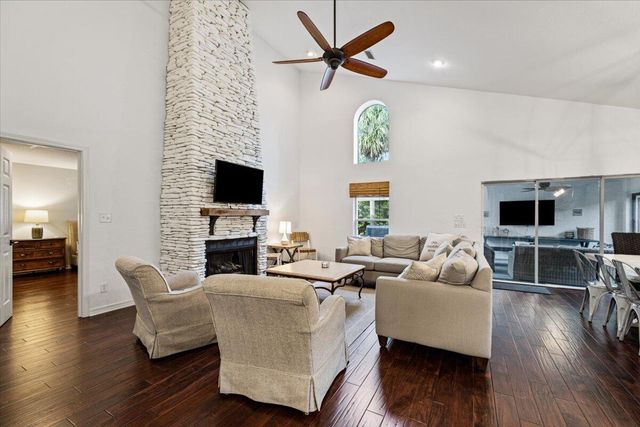 4639 Paradise Isle, Destin, FL 32541