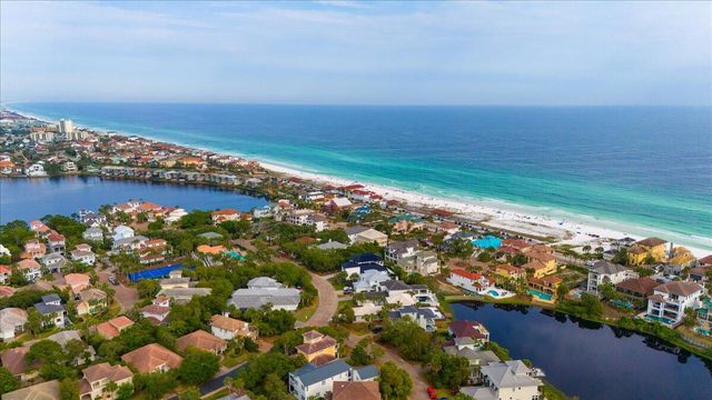 4639 Paradise Isle, Destin, FL 32541