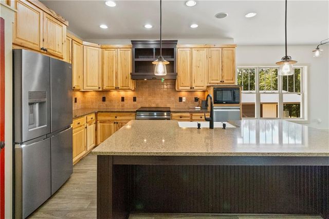 4140 HWY 332, Hoschton, GA 30548