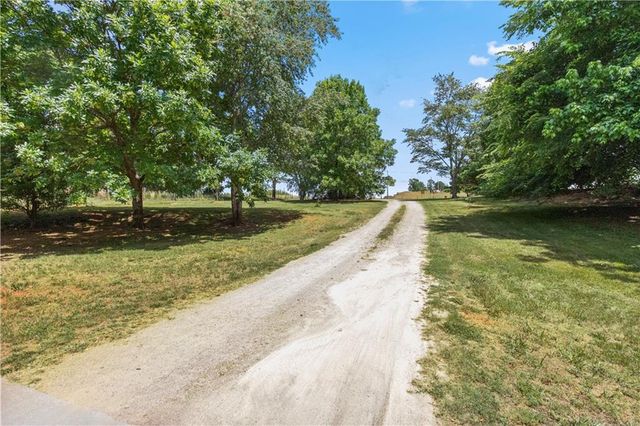 4140 HWY 332, Hoschton, GA 30548
