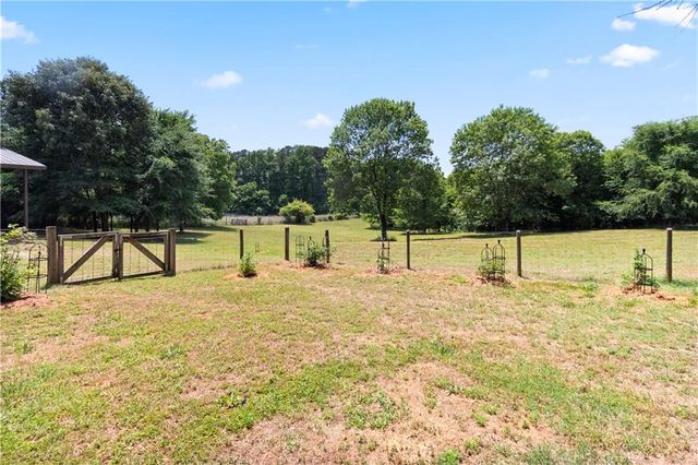 4140 HWY 332, Hoschton, GA 30548