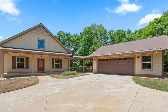 4140 HWY 332, Hoschton, GA 30548