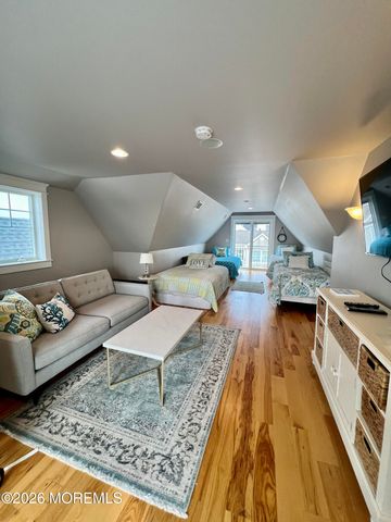 14 New Street, Sea Bright, NJ 07760